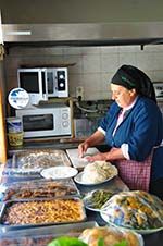 Mevrouw Anna maakt Makarounes | Karpathos Greece  Photo 1 - Photo GreeceGuide.co.uk