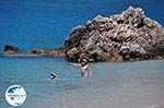 Heerlijk zwemmen in Agios Nikitas - Lefkada (Lefkas) - Photo GreeceGuide.co.uk