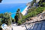 350 trappen Egremni beach - Lefkada (Lefkas) - Photo GreeceGuide.co.uk