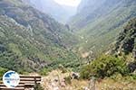 Vikos gorge vanuit Vikos Photo 4 - Zagori Epirus - Photo GreeceGuide.co.uk