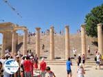 The stoa uit the Hellenistische tijd - Lindos(Rhodes) - Photo GreeceGuide.co.uk