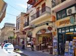 Winkeltjes in Rethymnon town - Photo GreeceGuide.co.uk