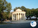 Bezieswaardigheid on the Esplanade of Corfu town - Photo GreeceGuide.co.uk