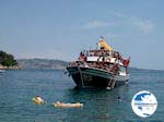 boat with toeristen ik Kalami (Corfu) - Photo GreeceGuide.co.uk
