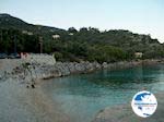 The kiezelbeach of Nissaki (Nisaki) - Photo GreeceGuide.co.uk