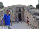 Jorgos Nikolidakis in front of the Treasury of Atreus (Mycene) - Photo GreeceGuide.co.uk