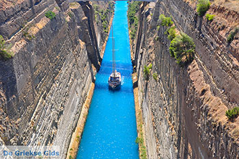Kanaal Corinth - Peloponnese  Greece  Photo 2 - Photo GreeceGuide.co.uk