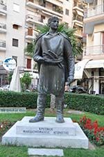 Statue Kretenzer strijder | Thessaloniki Macedonia | Greece  Photo 2 - Photo GreeceGuide.co.uk